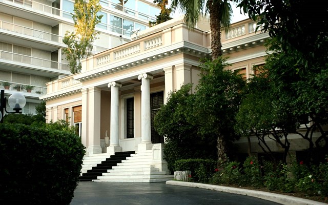 Πώς διαβάζουν στο Μαξίμου τις τελευταίες δημοσκοπήσεις - Η στρατηγική της μίας κάλπης