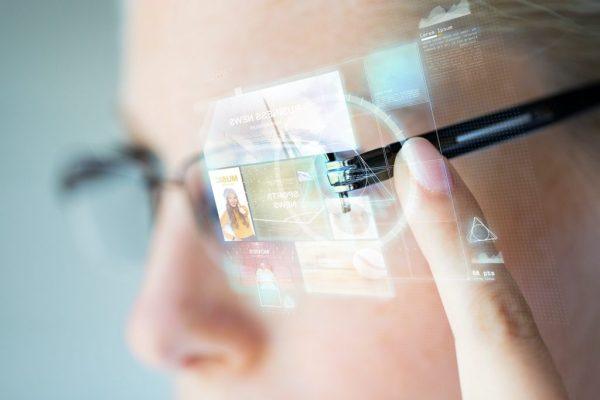 Smart glasses και ιδιωτικότητα: Η νέα σύγκρουση Ευρώπης και Meta
