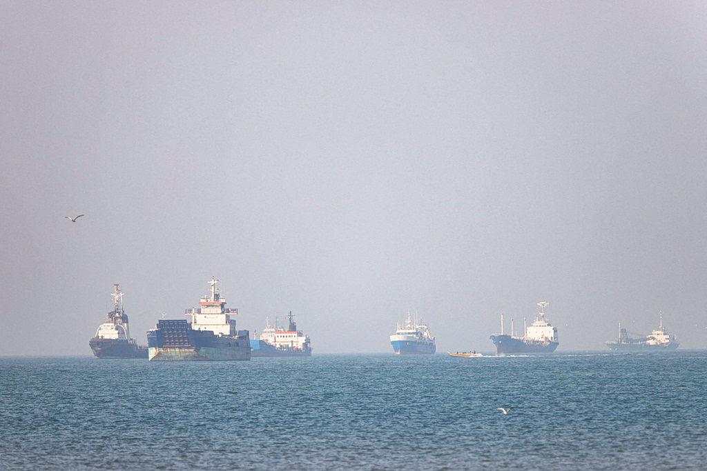 Συναγερμός στον OHE για τα τρόφιμα – Η κρίση στα Στενά του Ορμούζ απειλεί με παγκόσμια έκρηξη τιμών