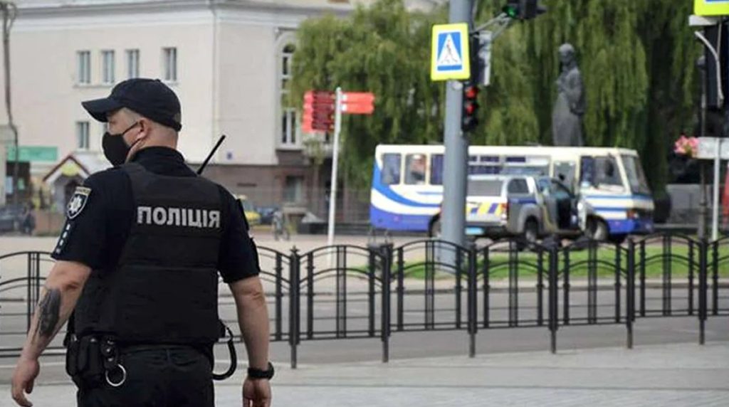 Κίεβο: Η αστυνομία πραγματοποίησε έρευνες σε δεκάδες στρατιωτικούς αξιωματούχους που θεωρούνται ύποπτοι για διαφθορά