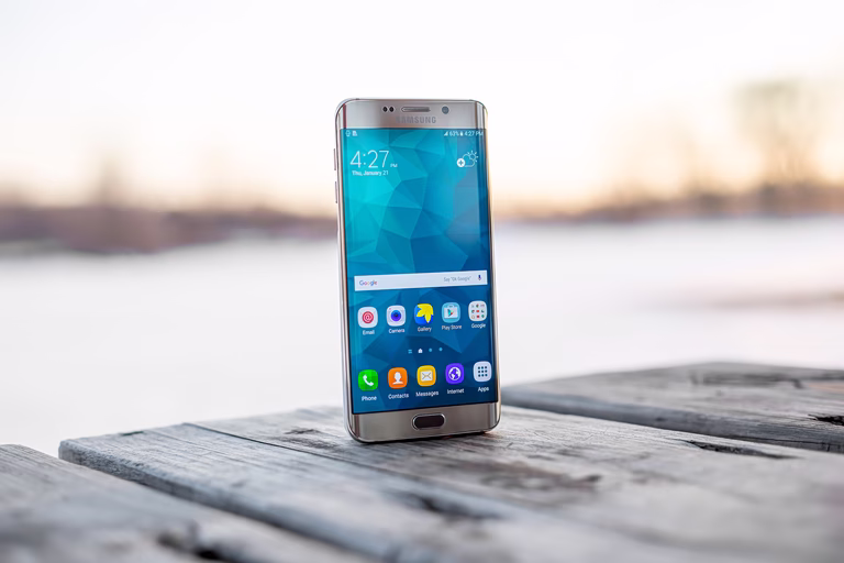 Σουηδία: Όχι smartphone πριν από τα 13 έτη, συστήνει η αρχή Δημόσιας Υγείας