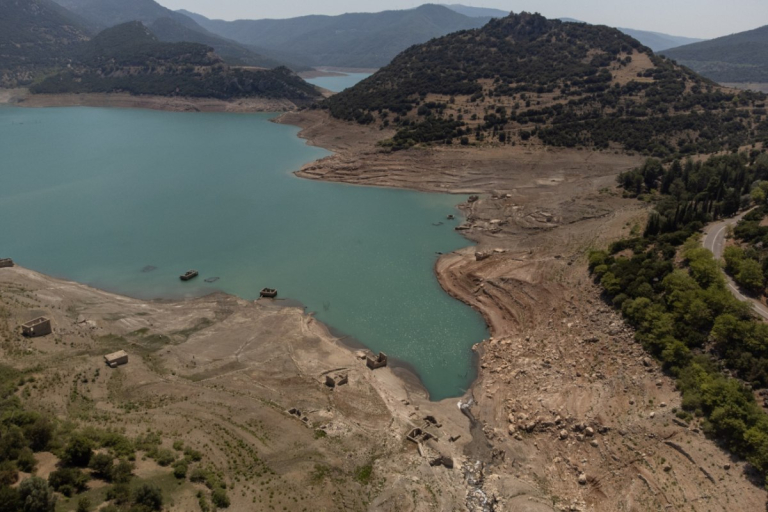 Νερό: «Τα αποθέματα παραμένουν χαμηλότερα από τις ιστορικές κανονικές τιμές» – Προειδοποίηση για τη λειψυδρία