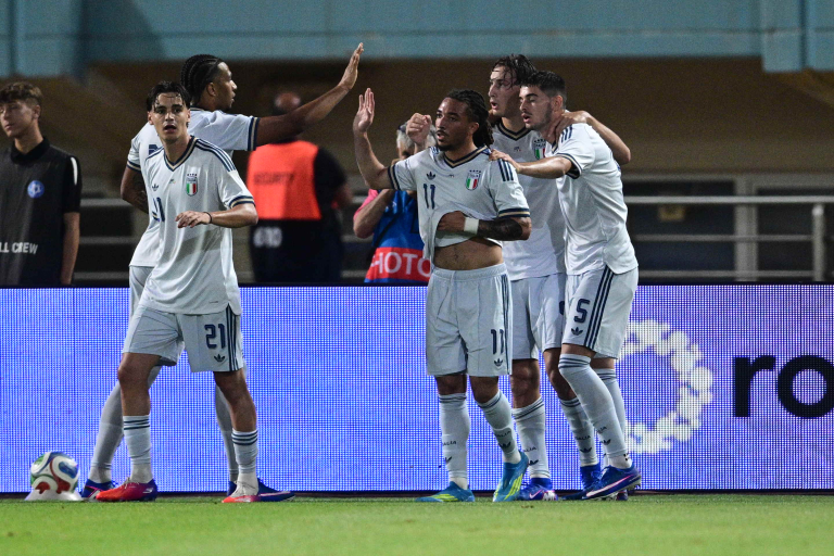Ο Εσπόσιτο έκανε το 1-0 για την Ιταλία (vid)