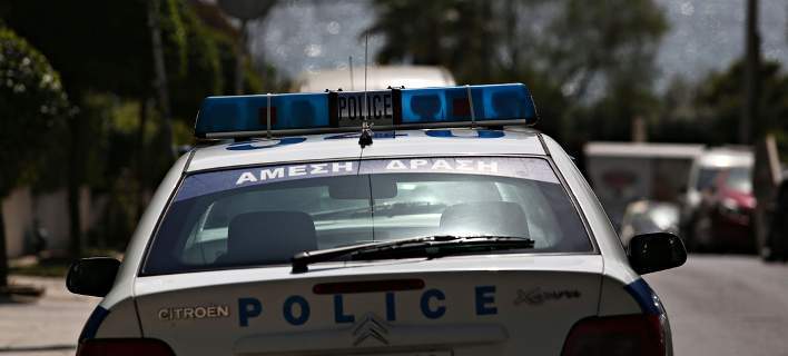 Εύβοια: Άνδρας έβαλε φωτιά στο σπίτι του και ταμπουρώθηκε απειλώντας για τη ζωή του
