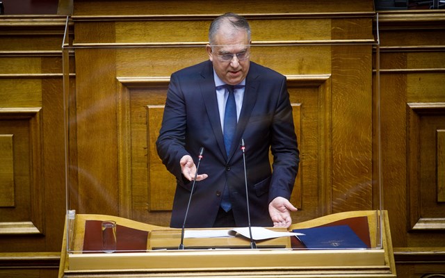 Νομοθετική ρύθμιση για πλαφόν στο ύψος των τόκων σε καταναλωτικά δάνεια