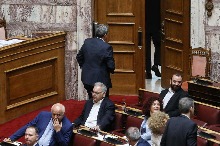 Η κυβέρνηση «θάβει» την εξεταστική για τις υποκλοπές: Πρόταση για 151 βουλευτές