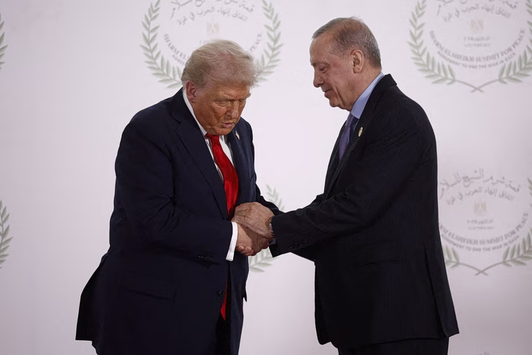 Οι αβρότητες Τραμπ προς Ερντογάν, τα F-35 και οι ανησυχίες Ελλάδας και Ισραήλ