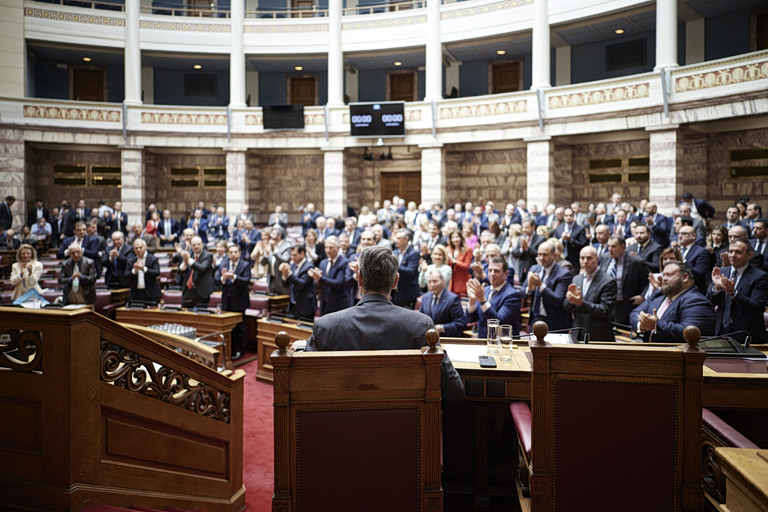 Εκρηκτικό κλίμα στη ΝΔ – Οι ομάδες «γαλάζιων» βουλευτών που διαμορφώνονται – Το… φάντασμα Σαμαρά στο Μαξίμου