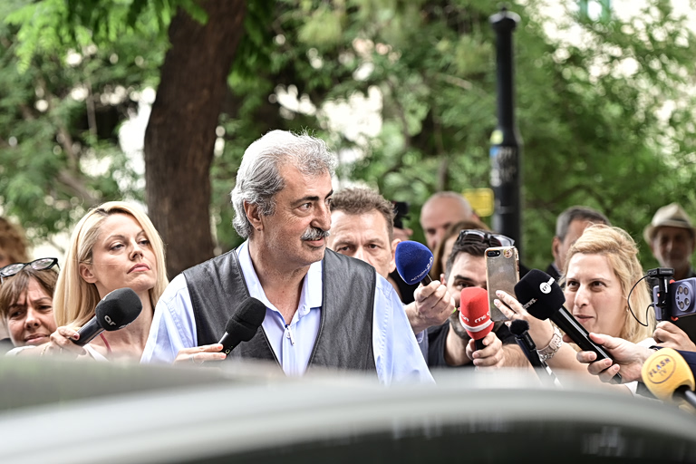 Πολάκης: Τα ιστορικά κόμματα δεν καταργούνται με ατομικές αποφάσεις