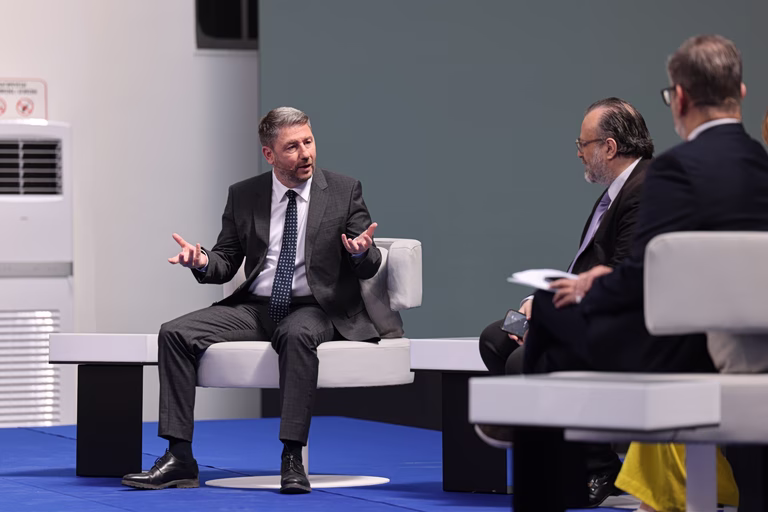 ΟΤ FORUM – Ανδρουλάκης: Επί Μητσοτάκη κλιμακώθηκε η διαφθορά και η ατιμωρησία – Χρειάζεται πολιτική αλλαγή με προοπτική