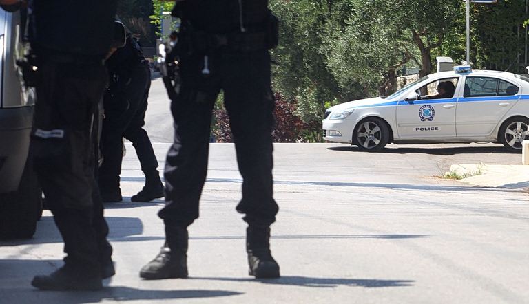 Αστυνομική επιχείρηση για τον εντοπισμό μελών της τουρκικής μαφίας στην Αττική – Τρεις συλλήψεις