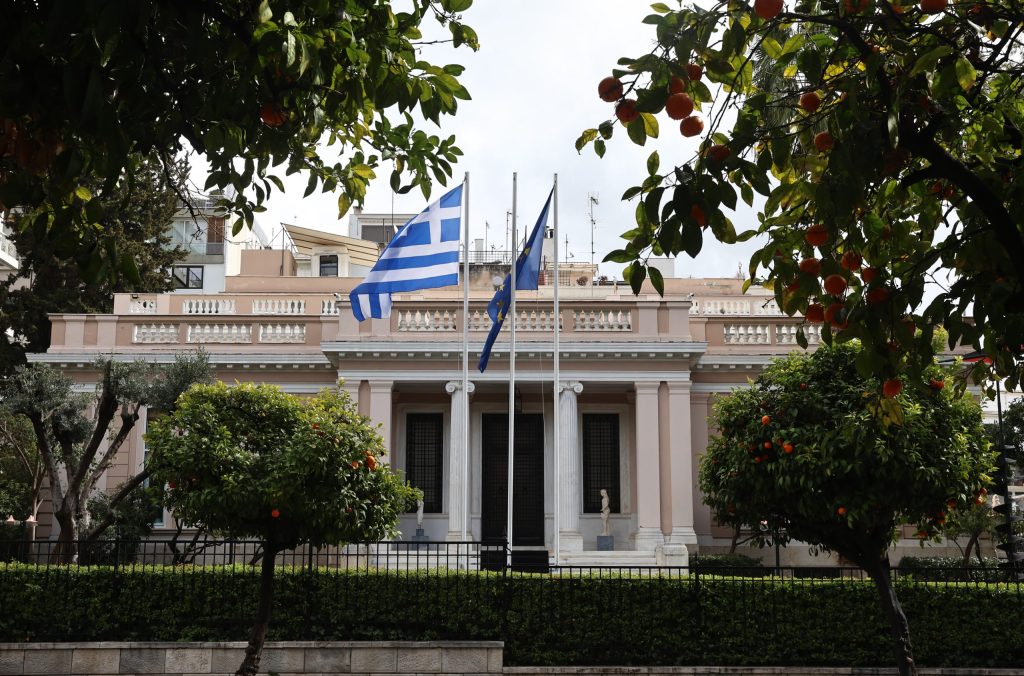 Οι δυσαρεστημένοι της ΝΔ δοκιμάζουν το Μαξίμου – Τα διλήμματα στρατηγικής
