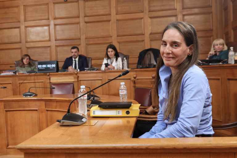 Τυχεροπούλου: Με φωτογραφικές διατάξεις την αποκλείουν από θέση προϊσταμένης στην ΑΑΔΕ παρά την απόφαση δικαστηρίου