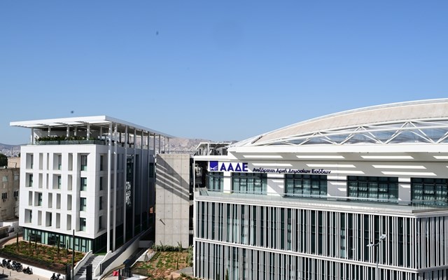 ΑΑΔΕ: Νέος εισαγωγικός δασμός 3 ευρώ στις ηλεκτρονικές αγορές έως 150 ευρώ από χώρες εκτός Ευρωπαϊκής Ένωσης