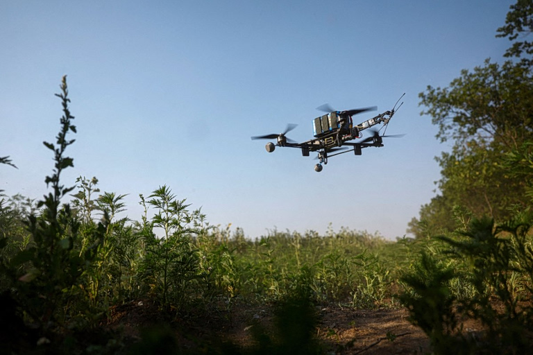 Μικρά αεροσκάφη και drones προκάλεσαν την ενεργοποίηση της αντιαεροπορικής άμυνας στο Ιράν
