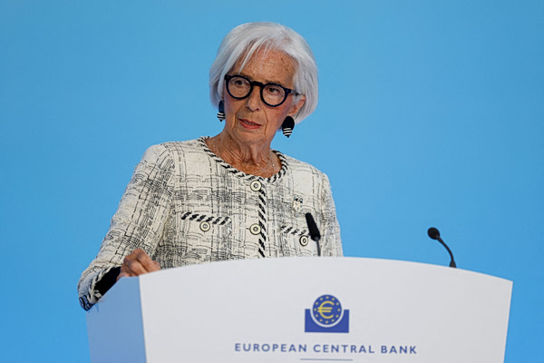 Λαγκάρντ: Η AI μπορεί να αποτελεί τεράστιο κίνδυνο για την χρηματοπιστωτική σταθερότητα