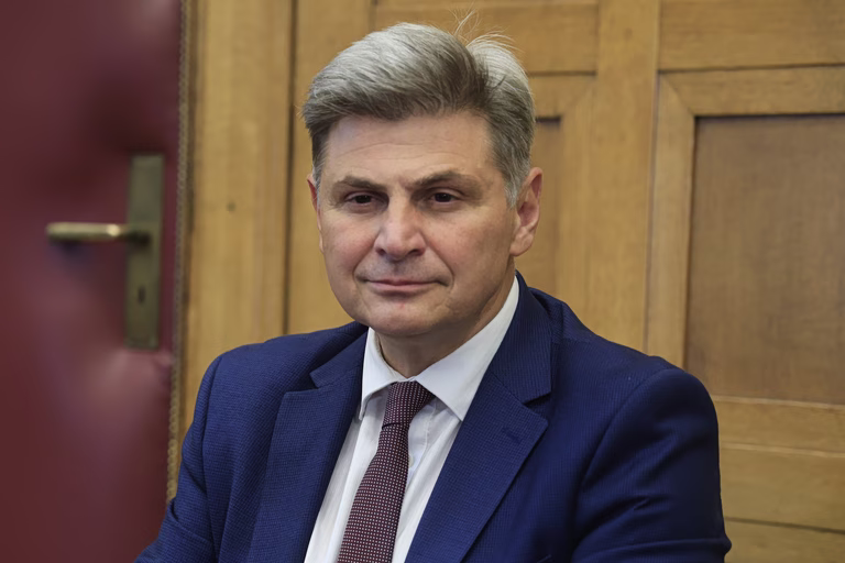 Φαραντούρης: Σοκαριστική απάντηση Κομισιόν εκθέτει την κυβέρνηση για αφθώδη πυρετό
