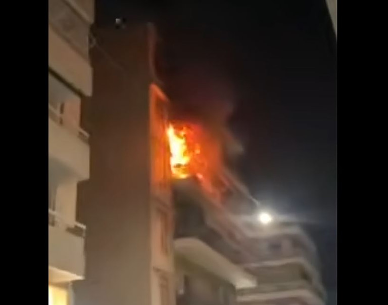 Χαλκίδα: Φωτιά σε διαμέρισμα – Τέσσερις νεαροί απεγκλώβισαν άτομο με αναπηρία