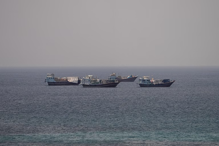 Τι ξέρουμε για τις έμμεσες συνομιλίες ΗΠΑ και Ιράν – Δεν έχουν εγκαταλειφθεί τα σχέδια για νέες επιθέσεις