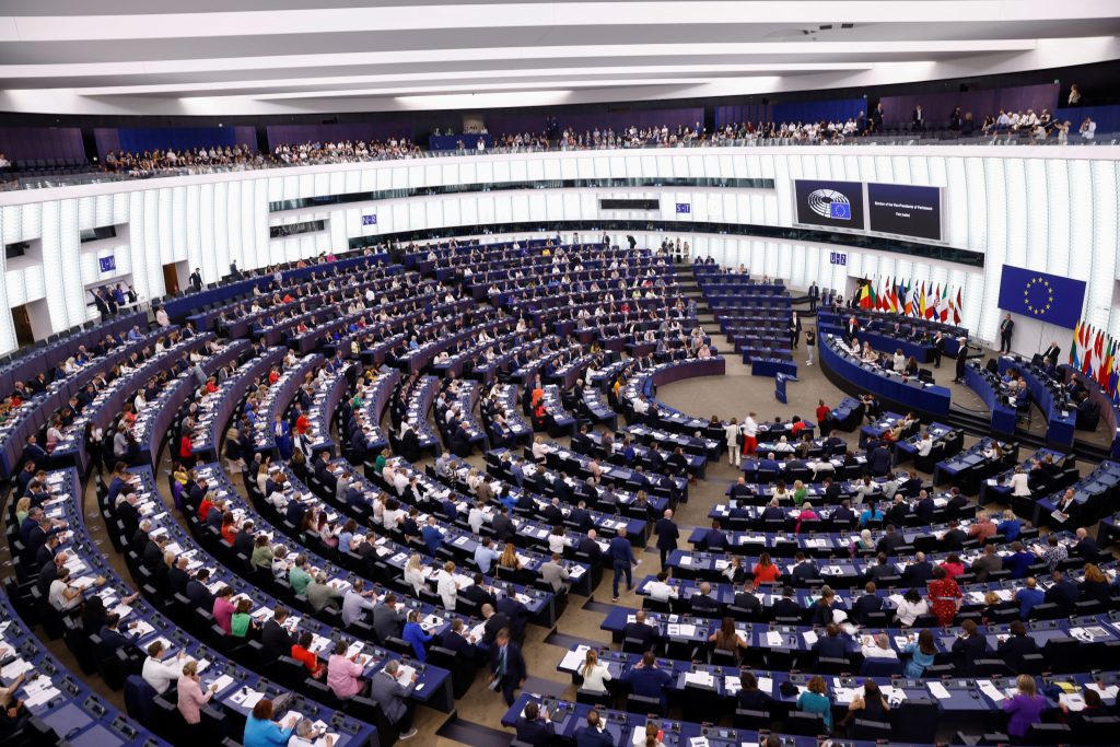 H Ευρώπη αναζητά νέα στρατηγική μέσα στην καταιγίδα των κρίσεων