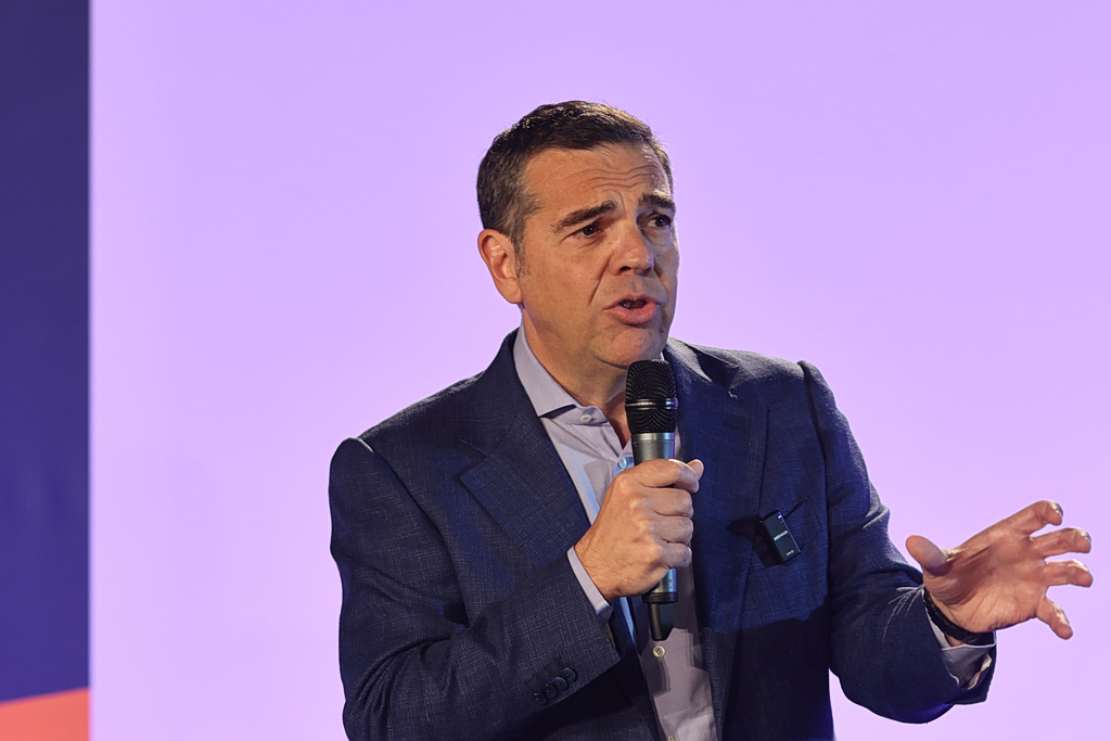 Αδειάζει η κλεψύδρα για ΣΥΡΙΖΑ και Νέα Αριστερά