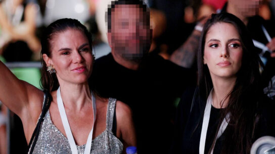 Αλεξάνδρα Νίκα: Η γιαγιά Μιράντα Πατέρα κρατά τη νεογέννητη κόρη