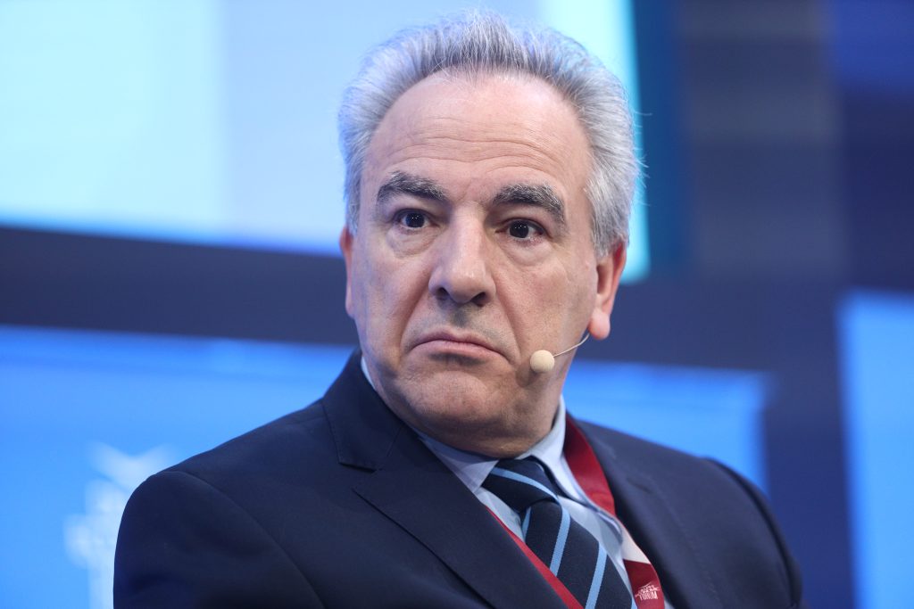 Στο στόχαστρο Ρώσων φαρσέρ που παρίσταναν τους Ουκρανούς ο Θάνος Ντόκος – Την παραίτησή του ζητεί το ΠΑΣΟΚ