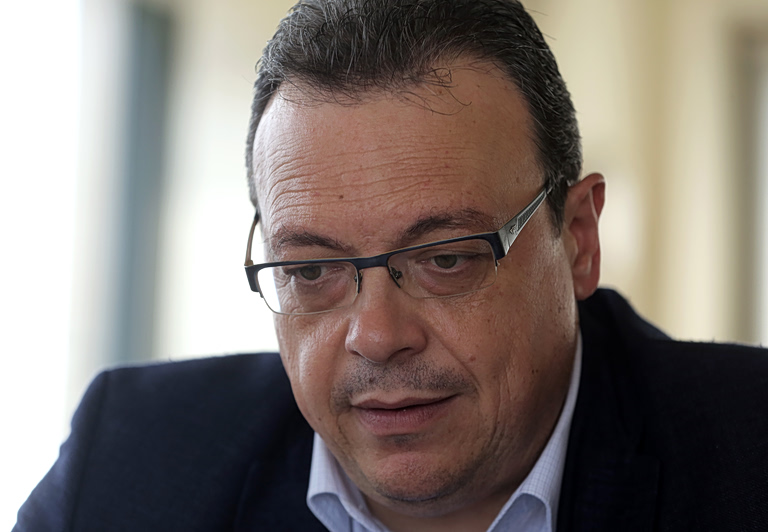 ΣΥΡΙΖΑ: Εγκρίθηκε η εισήγηση Φάμελλου