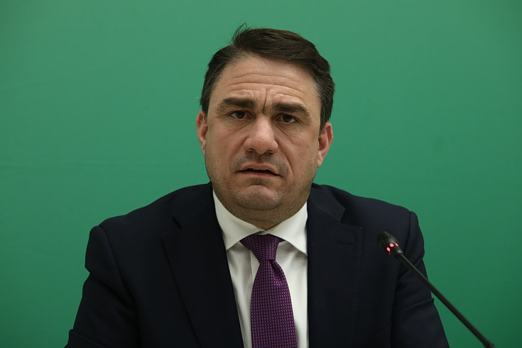 Τσουκαλάς: Η κυβέρνηση Μητσοτάκη συνεχίζει το πάρτι με το δημόσιο χρήμα