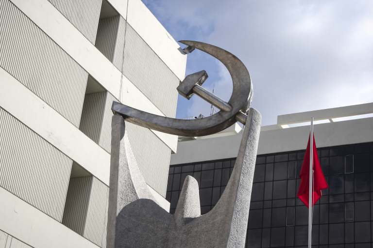Σφοδρή επίθεση ΚΚΕ στην κυβέρνηση: Η συνομιλία Ντόκου αποκαλύπτει το πραγματικό κενό ασφαλείας της χώρας