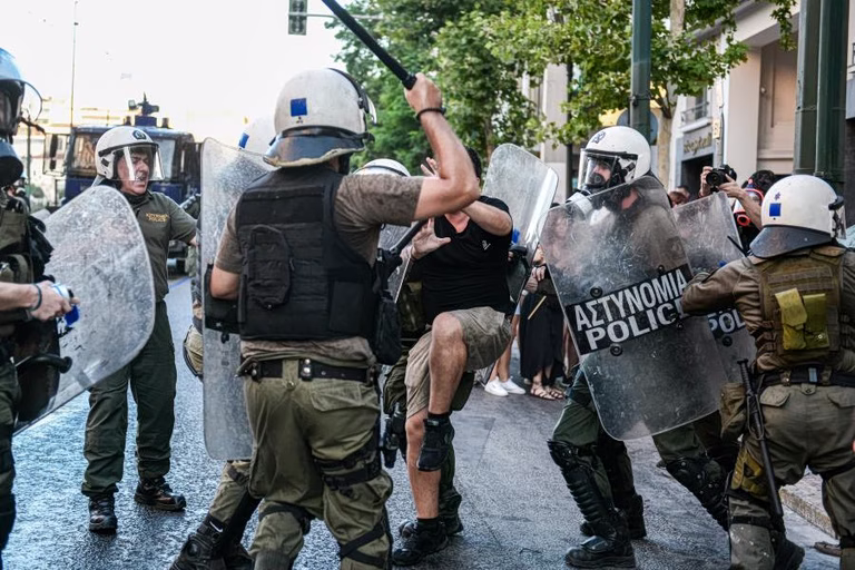 Μπορούν οι κάμερες σώματος να μειώσουν την αστυνομική βία;