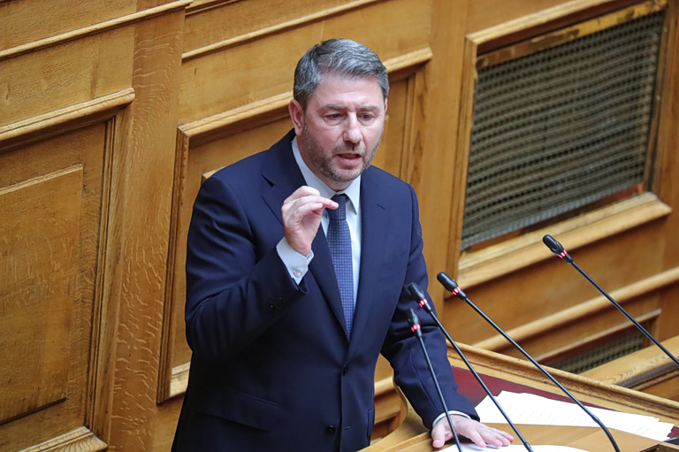 Νίκος Ανδρουλάκης: Μετωπική με την κυβέρνηση – «Σε θεσμική και παραγωγική παρακμή η χώρα»