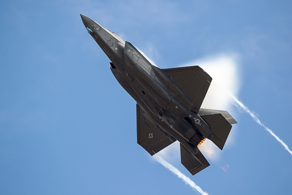 «Είμαστε μία ομάδα» Ελλάδα – ΗΠΑ με τα F-35