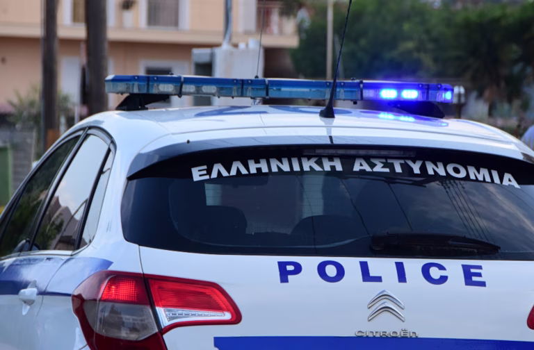 Αγία Παρασκευή: Συνελήφθη μεθυσμένος οδηγός χωρίς δίπλωμα – Είχε προηγηθεί τροχαίο με υλικές ζημιές